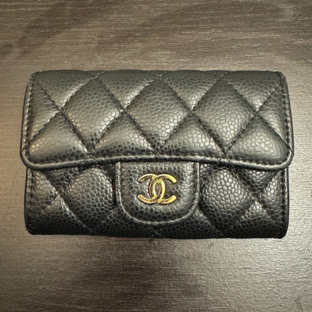 CHANEL leather wallet — new condition